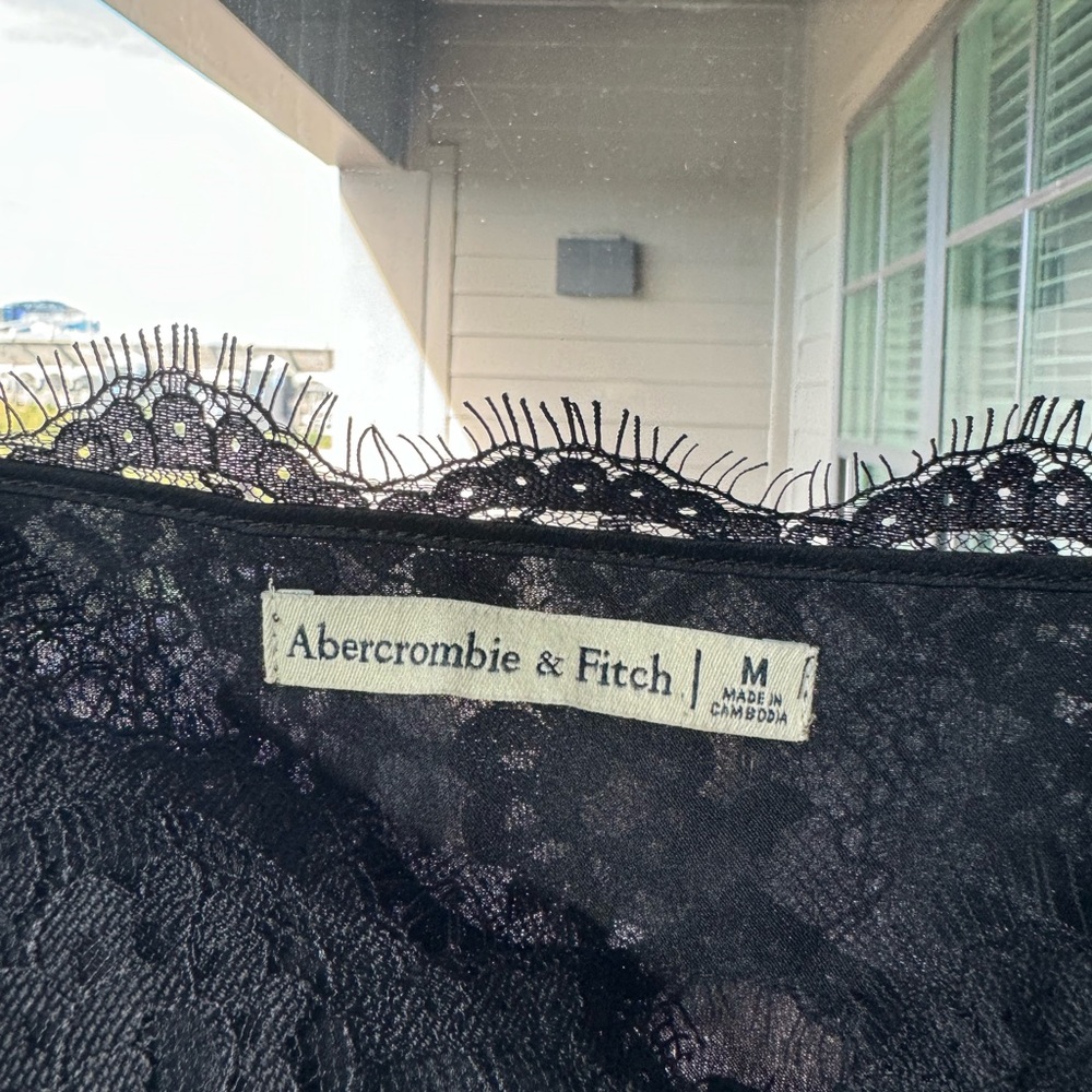 Abercrombie and fitch silk lace trimmed camisole - Picture 2 of 3